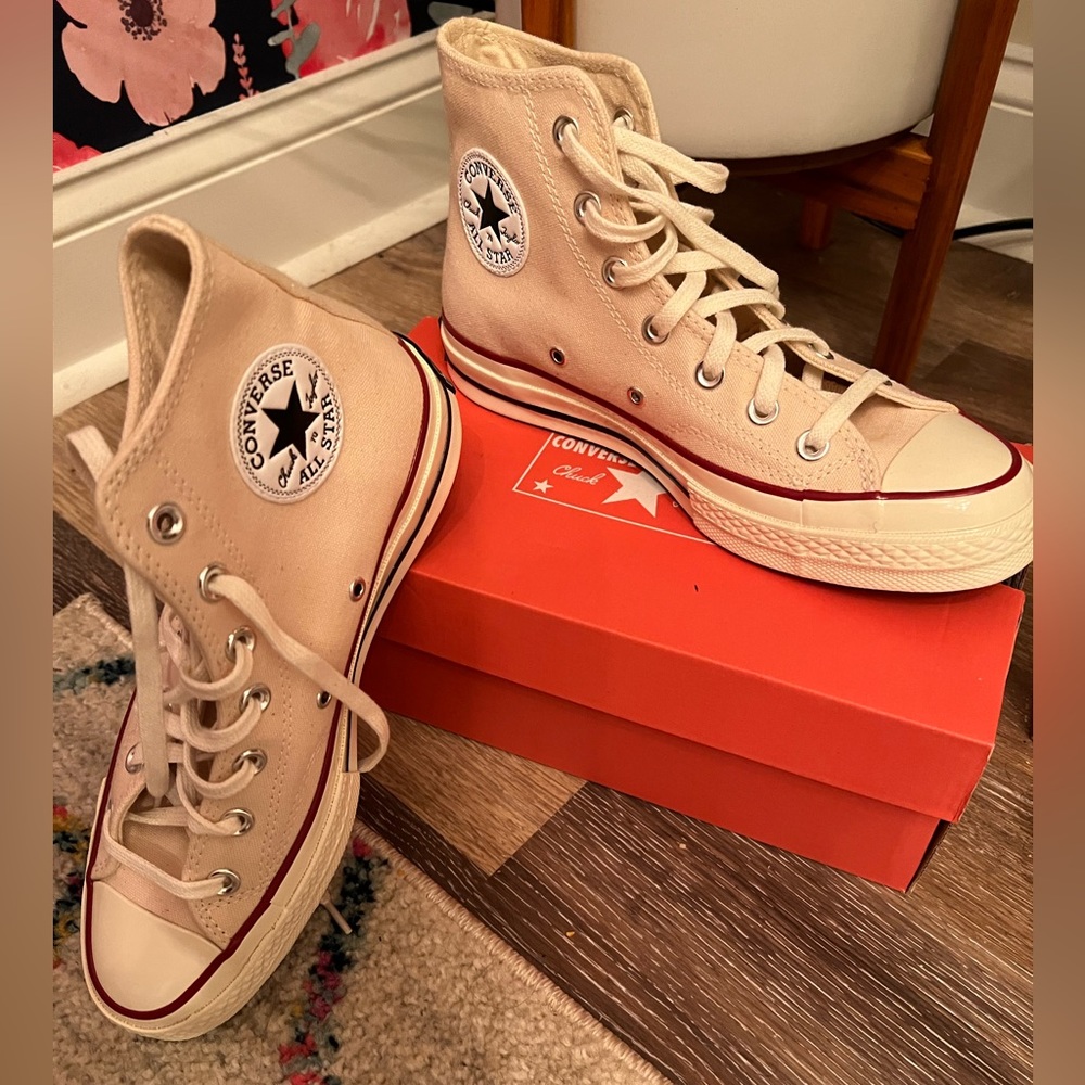 Brand new parchment chucks